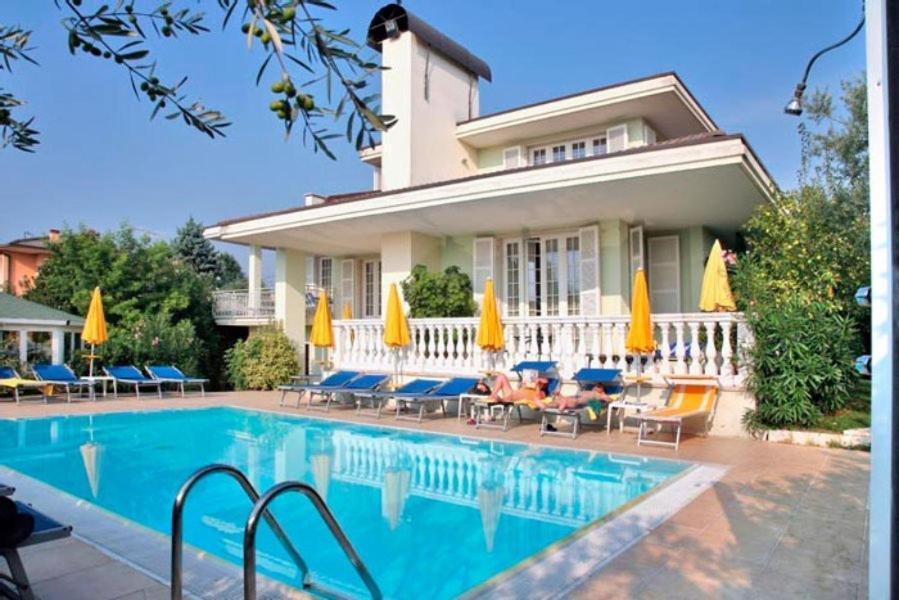 Hotel Gardenia & Villa Charme Adults Friendly 10Plus Bardolino Exterior photo